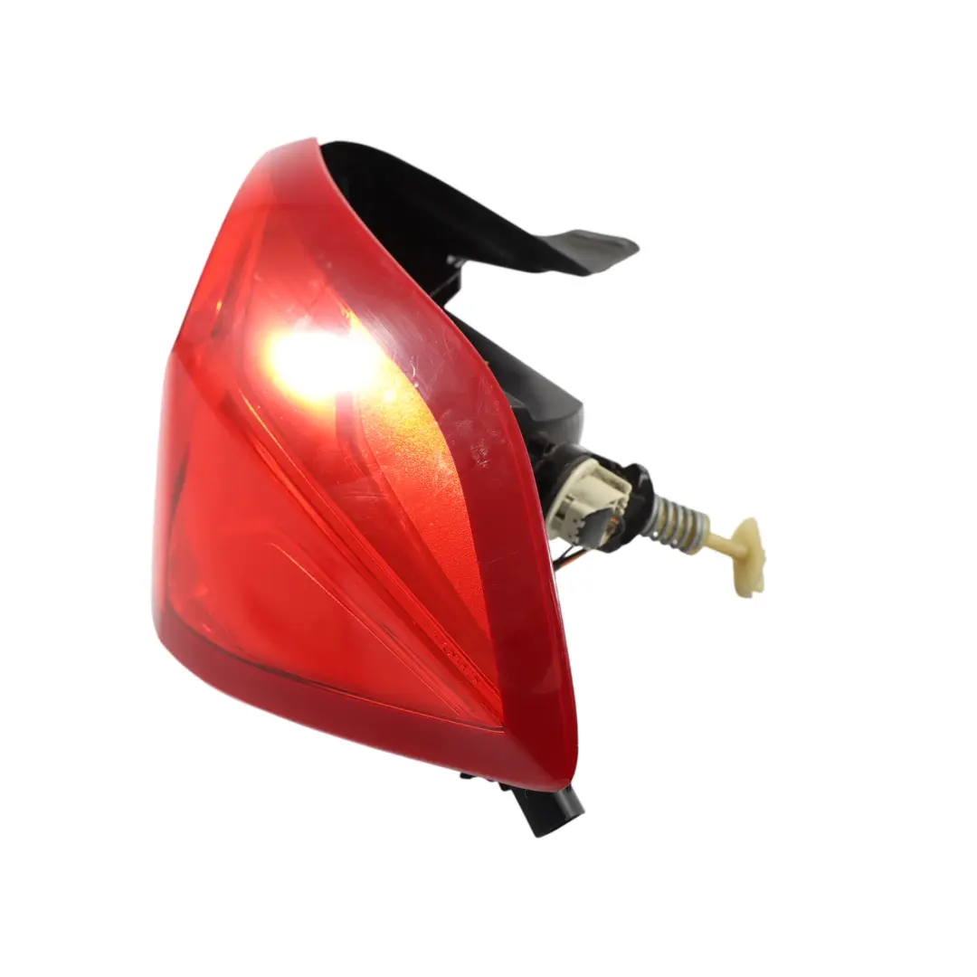 MK8 LED Rücklicht Hinten Rechts für Ford Fiesta mit Teilenummer H1BB-13404-BH Ford Fiesta MK8 LED Rücklicht Hinten Rechts - SKU H1BB-13404-BH - Teilenummer H1BB-13404-BH
