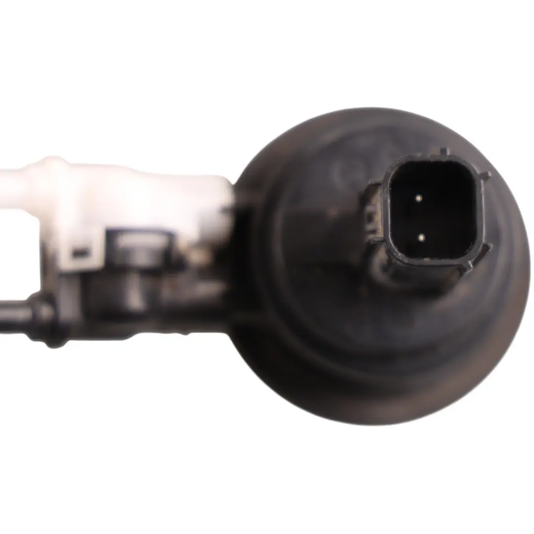 MK8 Serbatoio Vaschetta Lavavetri Parabrezza per Ford Fiesta con numero di parte H1BB-17B613-AD Ford Fiesta MK8 Serbatoio Vaschetta Lavavetri Parabrezza - SKU H1BB-17B613-AD - Numero di parte H1BB-17B613-AD