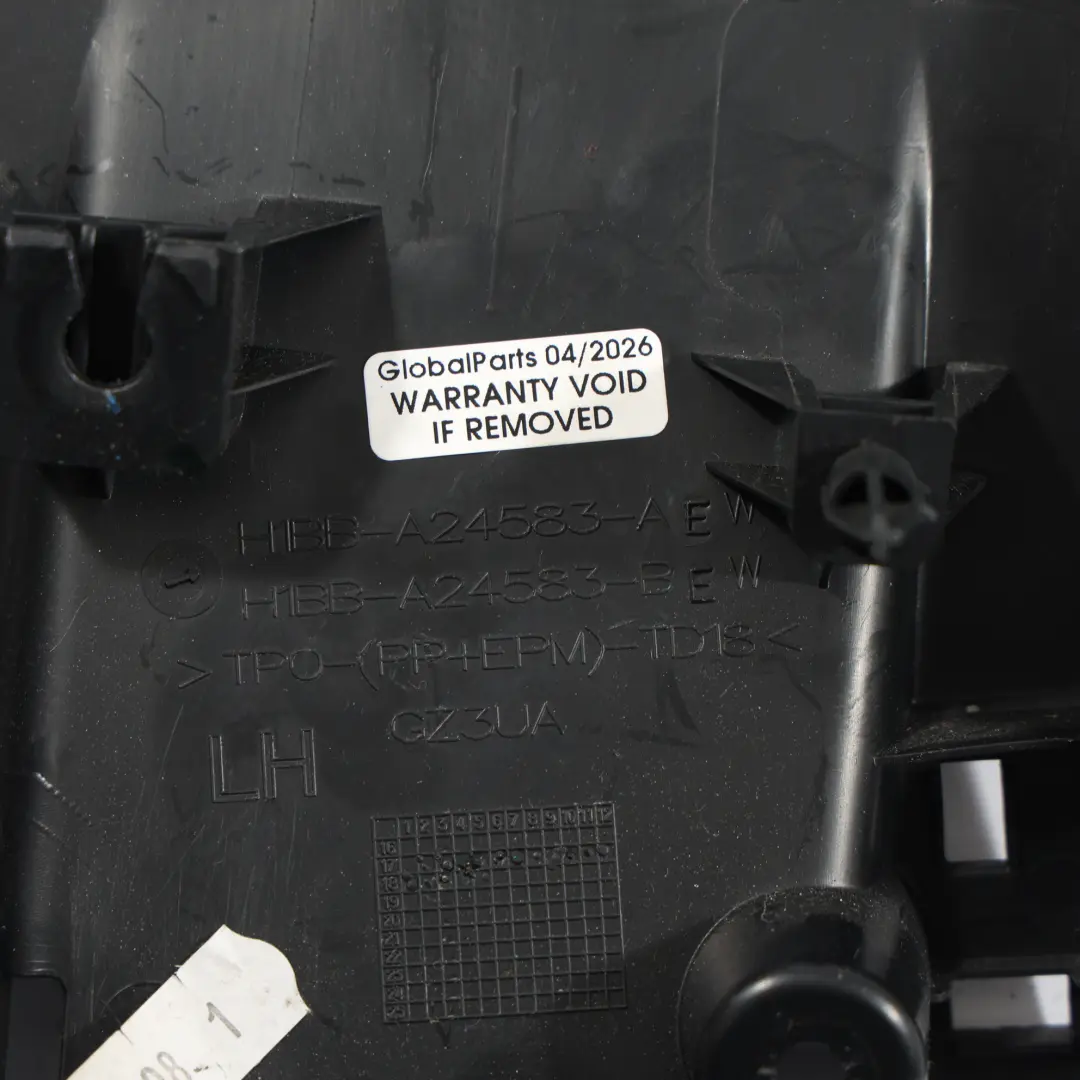 MK8 B-Säule Verkleidung Panel Abdeckung Links für Ford Fiesta mit Teilenummer H1BB-A24583-AEW Ford Fiesta MK8 B-Säule Verkleidung Panel Abdeckung Links - SKU H1BB-A24583-AEW - Teilenummer H1BB-A24583-AEW