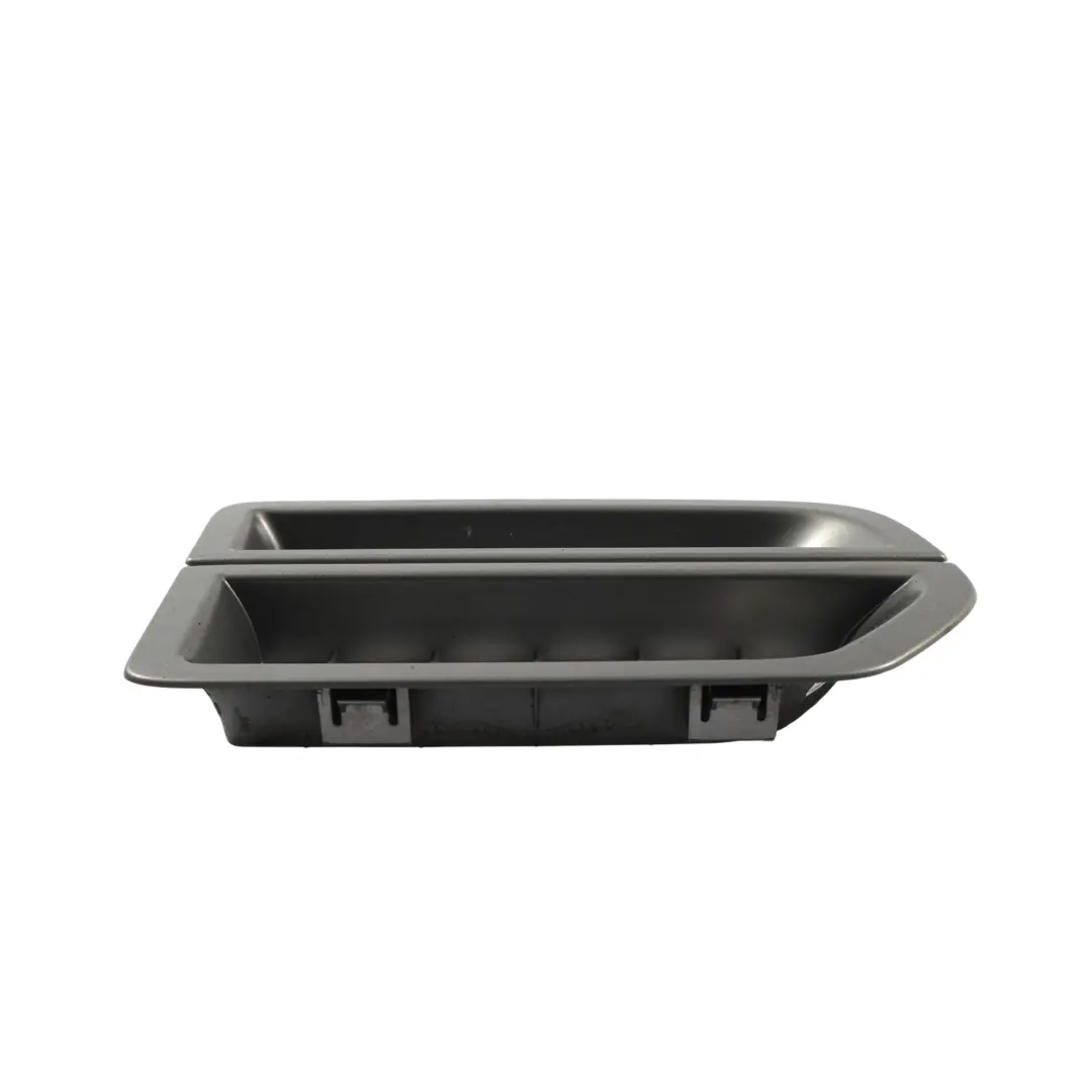 Land Rover Discovery 3 L319 Grill Einsatz Vorne Rechts - SKU JAK000064 - Teilenummer JAK000064