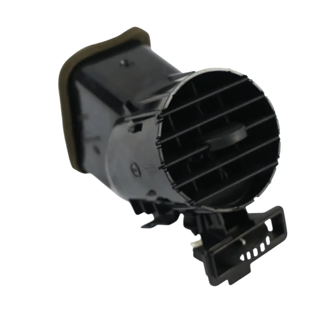 Conducto Entrada Aire Calefacción Derecho para Land Rover Discovery 3 L319 con número de pieza JBD500200 Land Rover Discovery 3 L319 Conducto Entrada Aire Calefacción Derecho - SKU JBD500200 - Número de pieza JBD500200