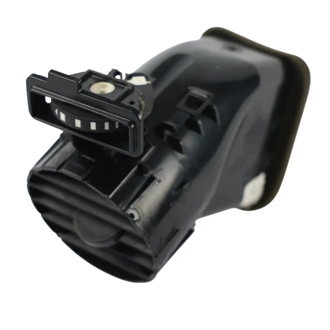 Condotto Aria Cruscotto Sinistro per Land Rover Discovery 3 L319 con numero di parte JBD500210 Land Rover Discovery 3 L319 Condotto Aria Cruscotto Sinistro - SKU JBD500210 - Numero di parte JBD500210