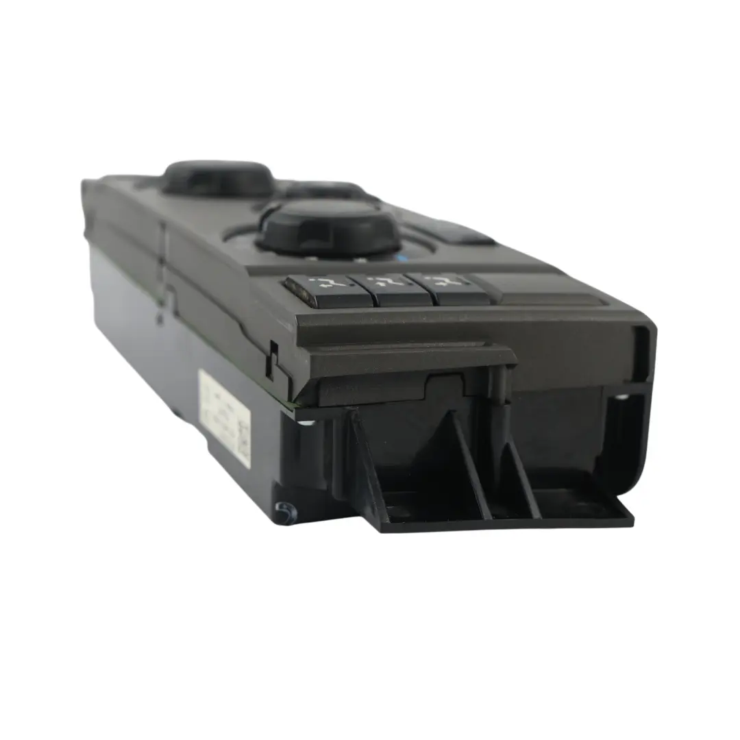 Panneau Contrôle Chauffage Climatisation pour Land Rover Discovery 3 L319 à propos du numéro de pièce JFC500930 Land Rover Discovery 3 L319 Panneau Contrôle Chauffage Climatisation - SKU JFC500930 - Numéro de pièce JFC500930