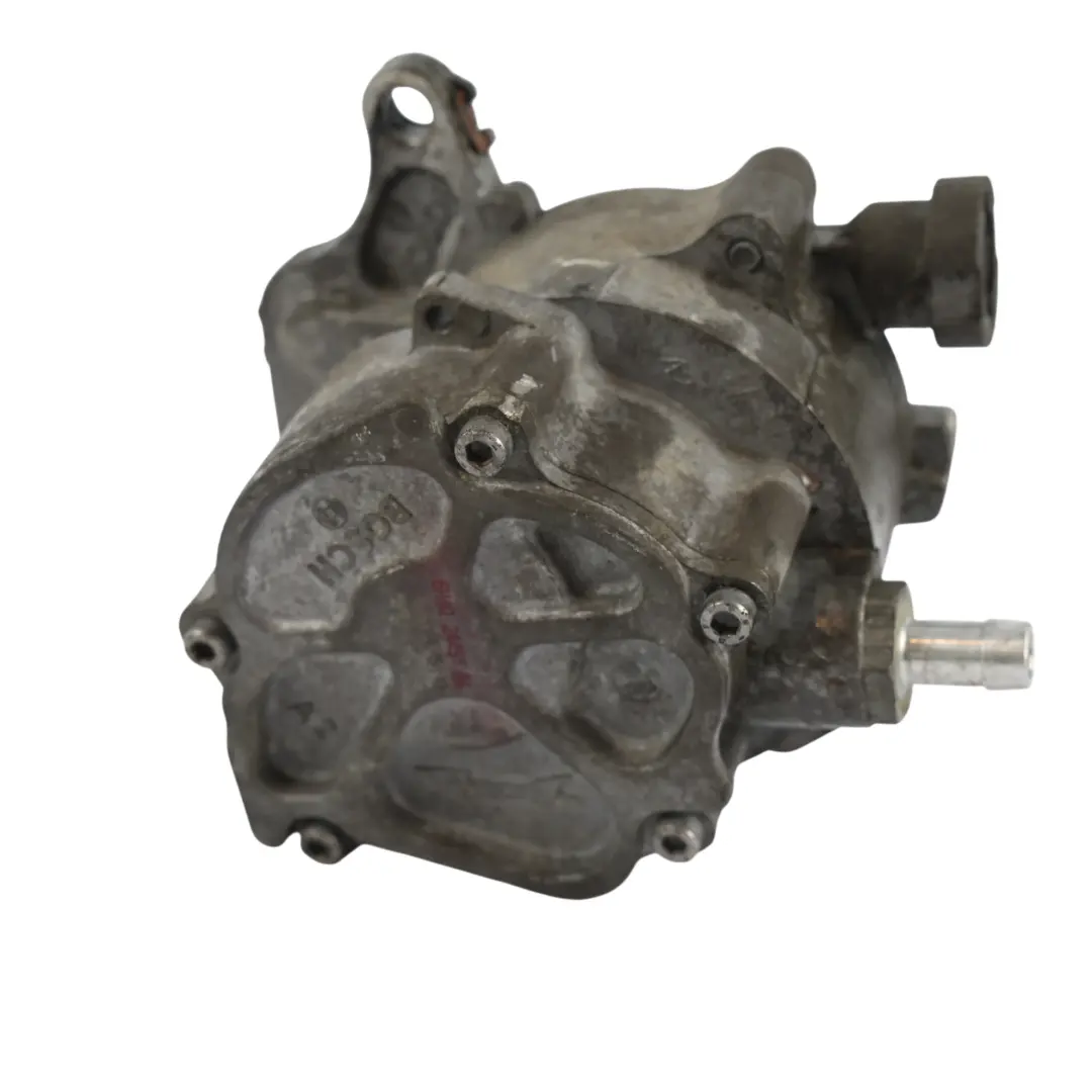 Land Rover Range Rover L322 Vacuum Pump 3.6 TDV8 Diesel 6H4Q-2A451-BA - SKU LR001852 - Part number LR001852