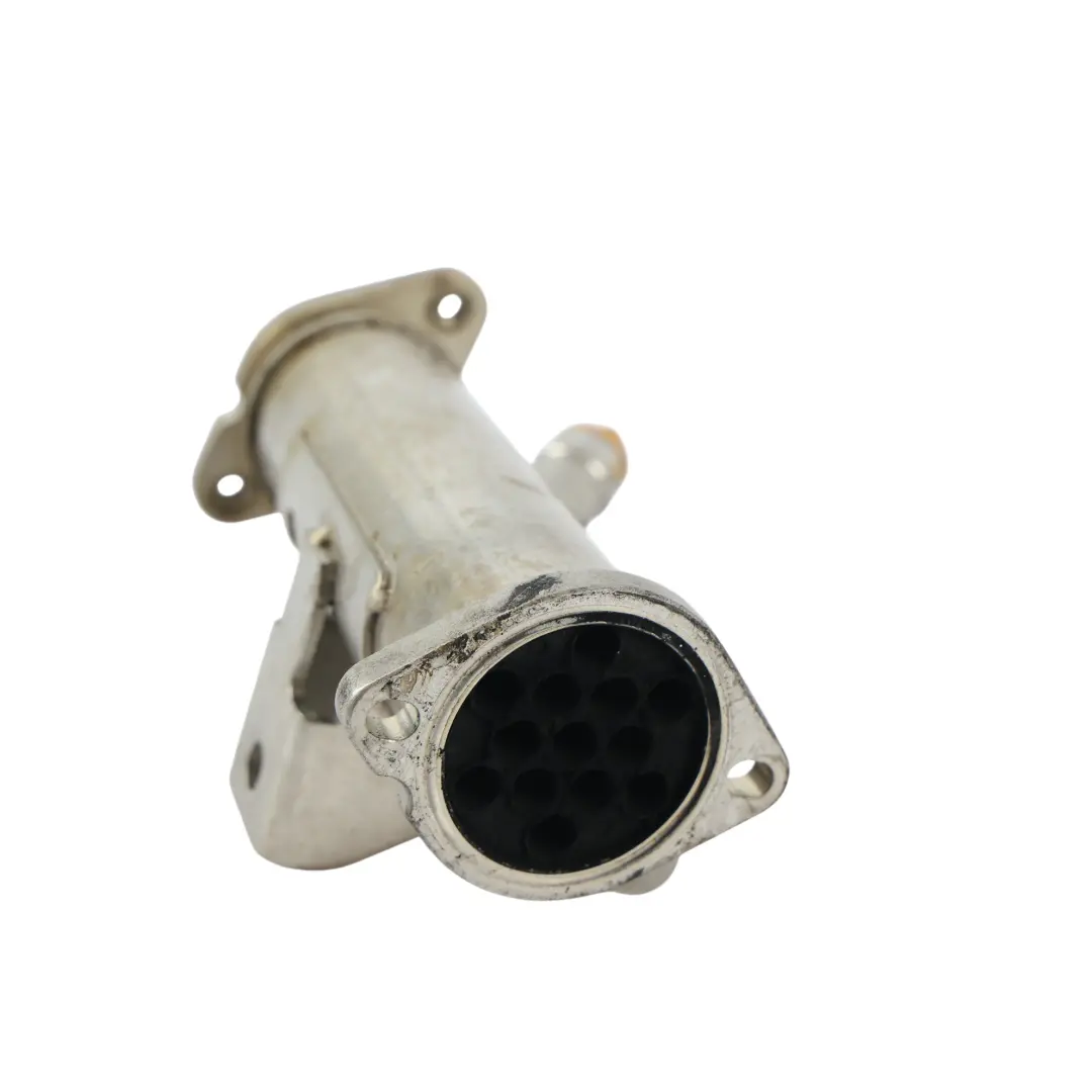 Ventil Kühler Links 3.6 TDV8 Diesel für Range Rover L322 EGR mit Teilenummer LR003857 Range Rover L322 EGR Ventil Kühler Links 3.6 TDV8 Diesel - SKU LR003857 - Teilenummer LR003857