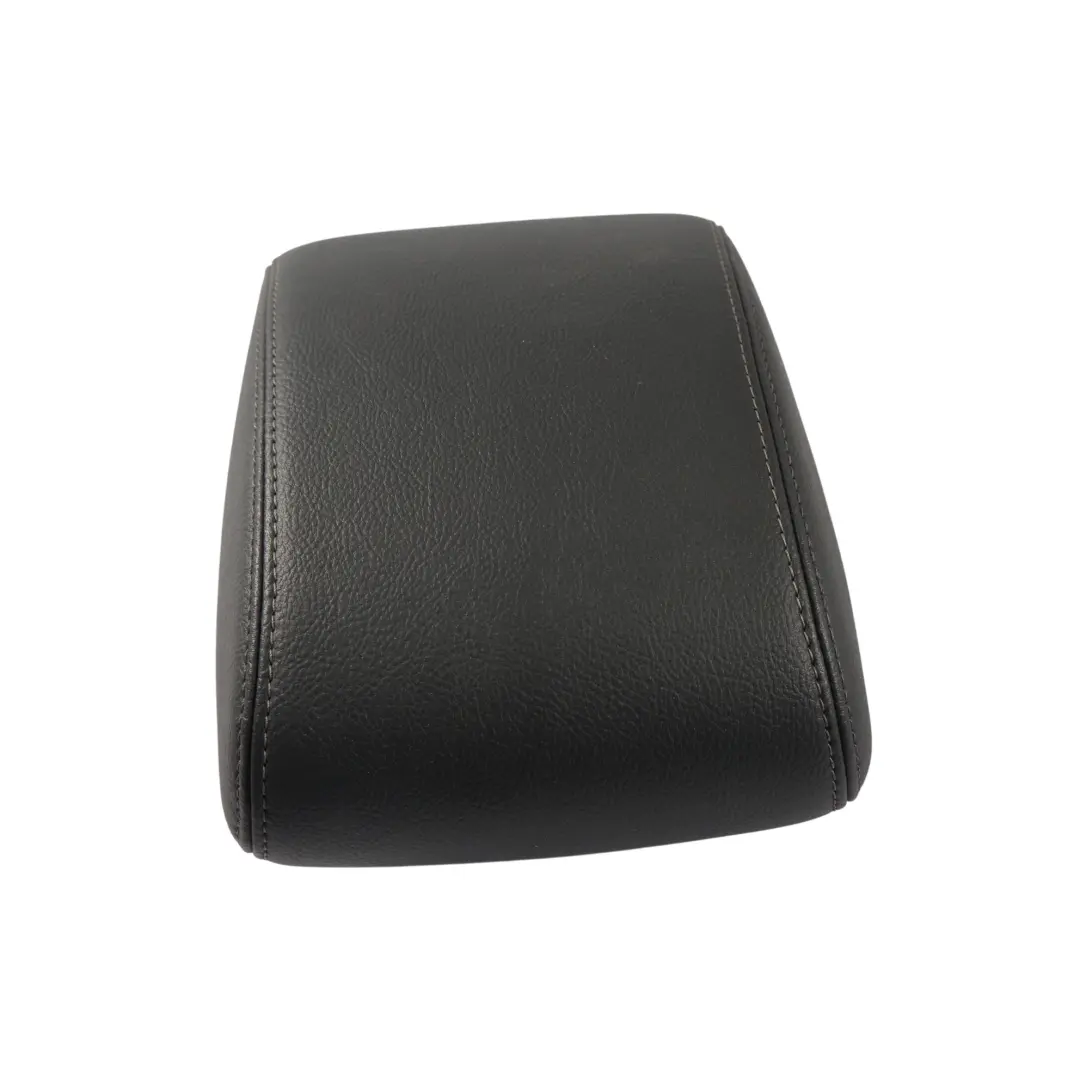 Poggiatesta Sedile Anteriore Sinistro Pelle per Land Rover Discovery 4 L319 con numero di parte LR016893 Land Rover Discovery 4 L319 Poggiatesta Sedile Anteriore Sinistro Pelle - SKU LR016893 - Numero di parte LR016893