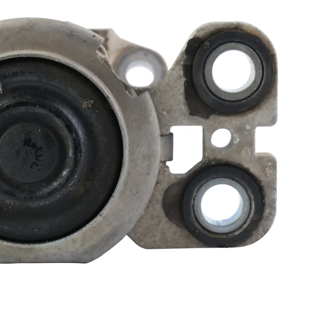 Range Rover Evoque L538 Support Fixation Transmission BJ32-7M121-AC - SKU LR024738 - Numéro de pièce LR024738
