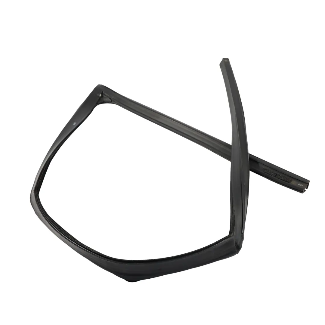 Joint Vitre Avant Droit pour Range Rover Evoque L538 à propos du numéro de pièce LR027342 Range Rover Evoque L538 Joint Vitre Avant Droit - SKU LR027342 - Numéro de pièce LR027342