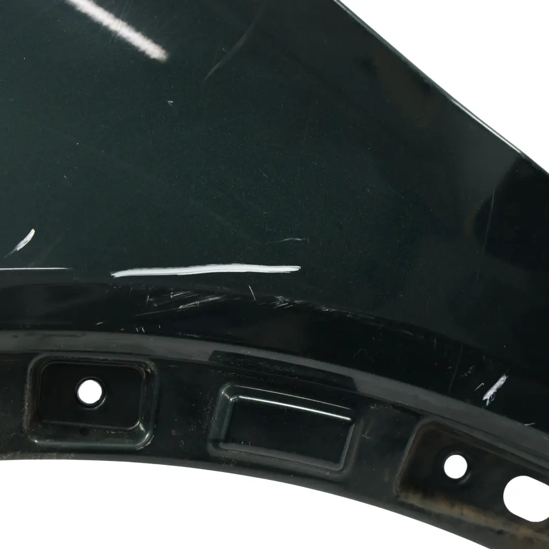 Range Rover Evoque L538 Panneau Latéral Aile Avant Droit Vert Aintree 866 - SKU LR027590-AIG - Numéro de pièce LR027590