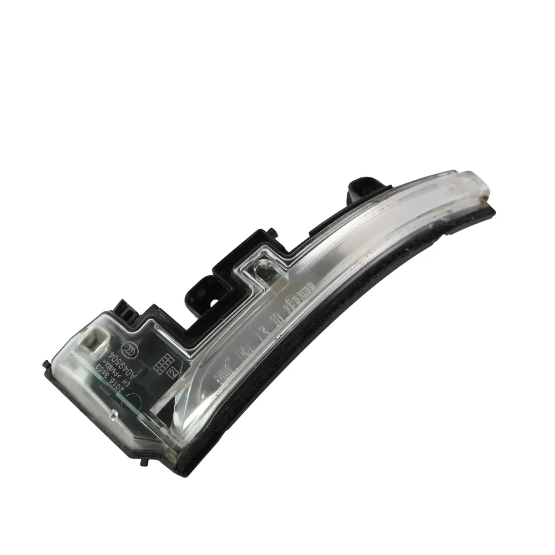 Specchietto Indicatore Sinistro LED per Range Rover Discovery L405 con numero di parte LR027946 Range Rover Discovery L405 Specchietto Indicatore Sinistro LED - SKU LR027946 - Numero di parte LR027946