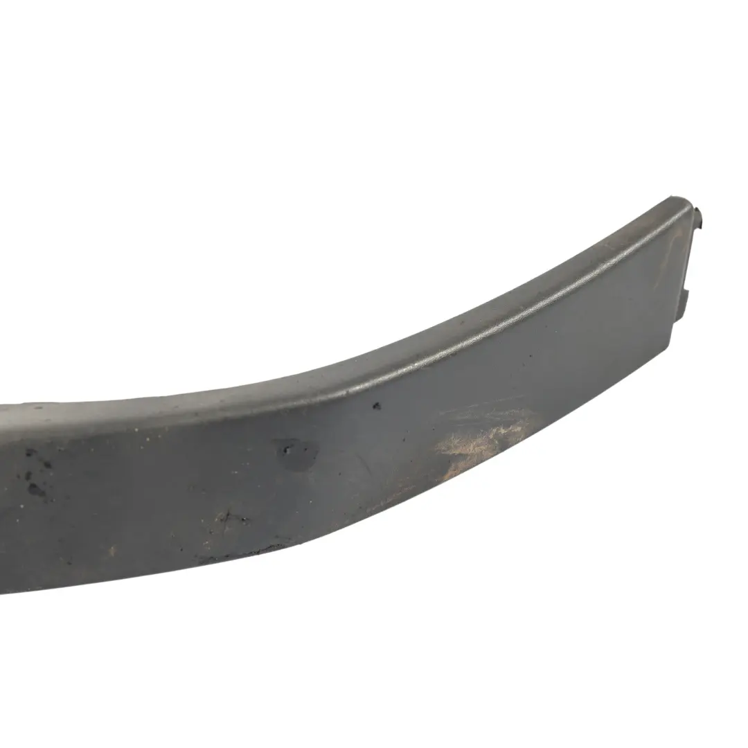 Copertura Paraurti Posteriore Modanatura Sinistra BJ3M-17D961-A per Land Rover L538 con numero di parte LR029080 Land Rover L538 Copertura Paraurti Posteriore Modanatura Sinistra BJ3M-17D961-A - SKU LR029080 - Numero di parte LR029080
