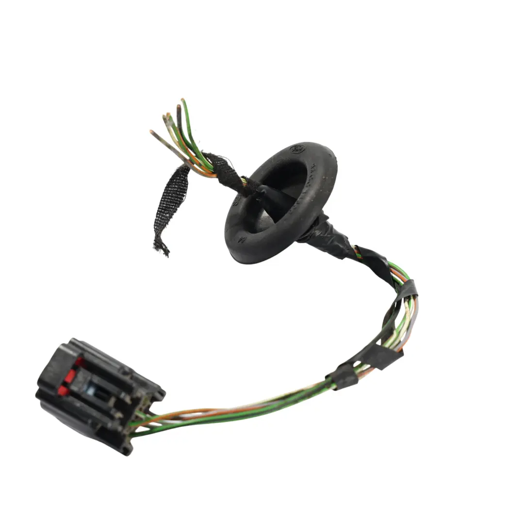 Connecteur Câble Feu Arrière Gauche pour Range Rover Evoque L538 à propos du numéro de pièce LR037711 Range Rover Evoque L538 Connecteur Câble Feu Arrière Gauche - SKU LR037711-2 - Numéro de pièce LR037711