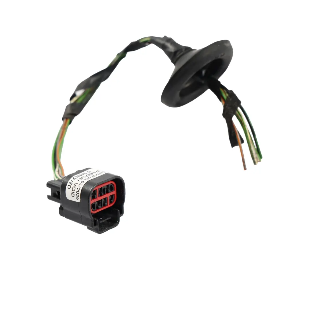 Connecteur Câble Feu Arrière Gauche pour Range Rover Evoque L538 à propos du numéro de pièce LR037711 Range Rover Evoque L538 Connecteur Câble Feu Arrière Gauche - SKU LR037711-2 - Numéro de pièce LR037711