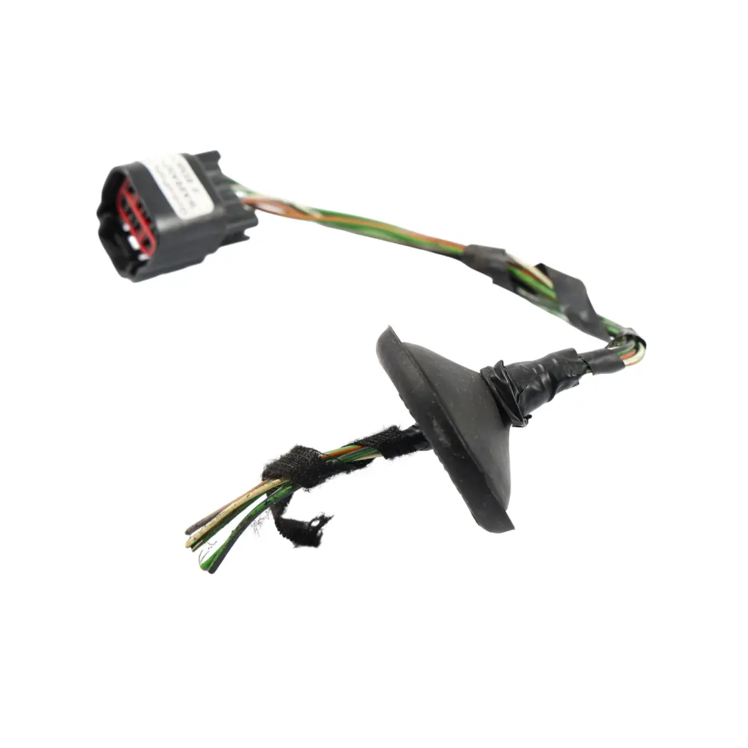 Connecteur Câble Feu Arrière Gauche pour Range Rover Evoque L538 à propos du numéro de pièce LR037711 Range Rover Evoque L538 Connecteur Câble Feu Arrière Gauche - SKU LR037711-2 - Numéro de pièce LR037711