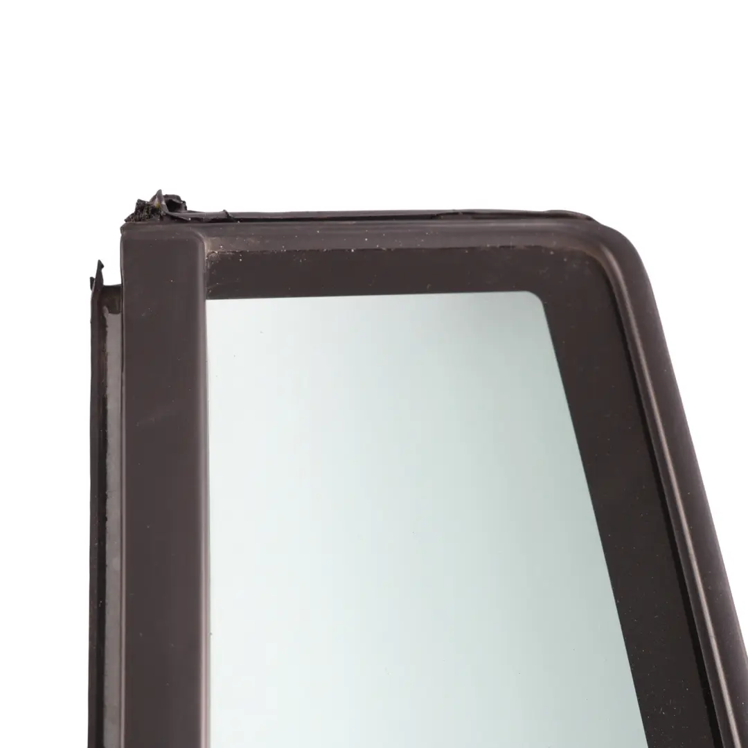 Door Quarter Fixed Glass AS2 Left N/S to Land Rover Discovery 4 L319 Rear with Part number LR044521 Land Rover Discovery 4 L319 Rear Door Quarter Fixed Glass AS2 Left N/S - SKU LR044521 - Part number LR044521