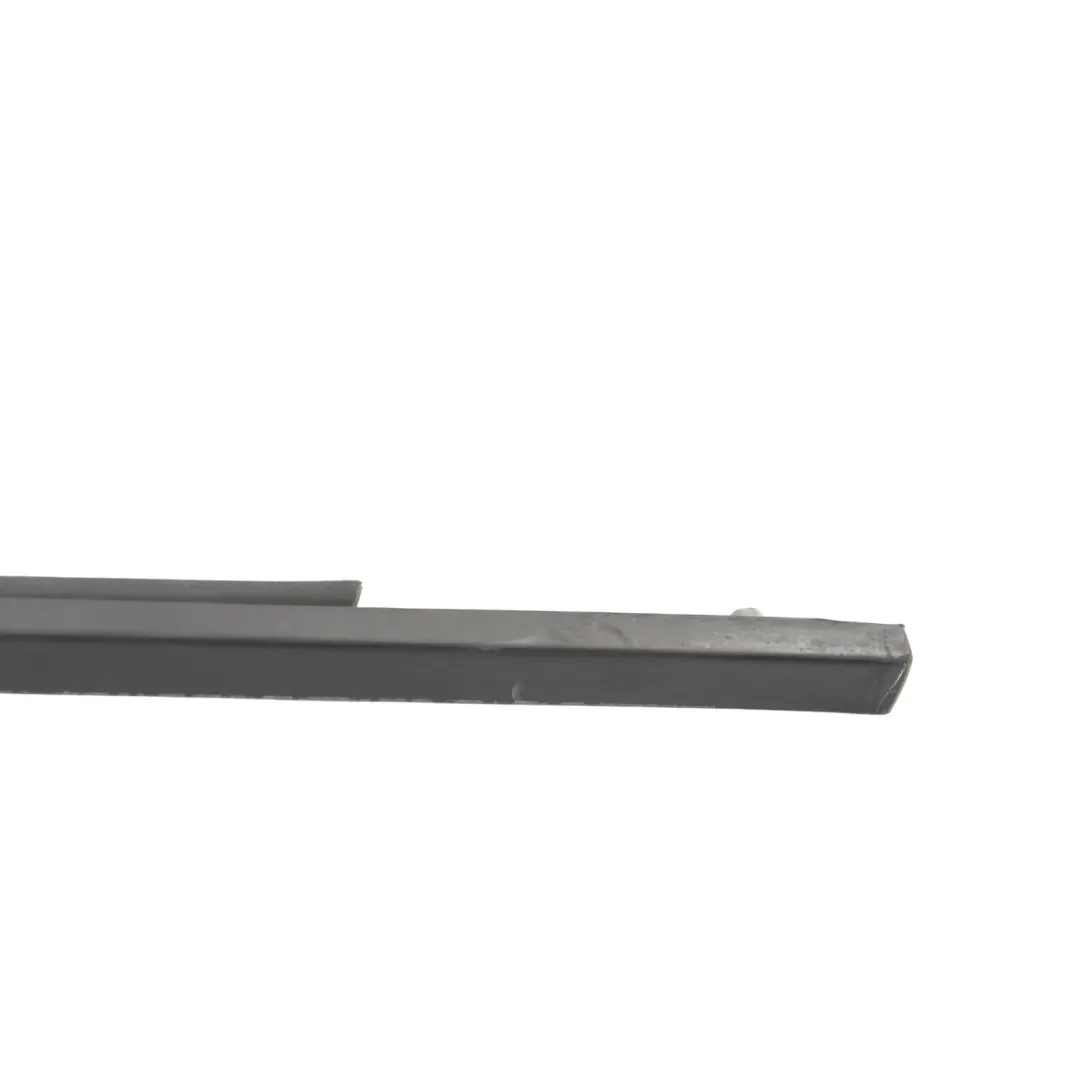 Land Rover Discovery 4 L319 Door Window Channel Strip Seal Front Left N/S - SKU LR044650 - Part number LR044650