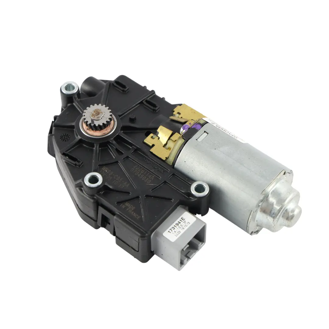 Sunroof Glass Roof Motor Actuator Opener WR09C05AA to Land Range Rover L538 with Part number LR044742 Land Range Rover L538 Sunroof Glass Roof Motor Actuator Opener WR09C05AA - SKU LR044742 - Part number LR044742