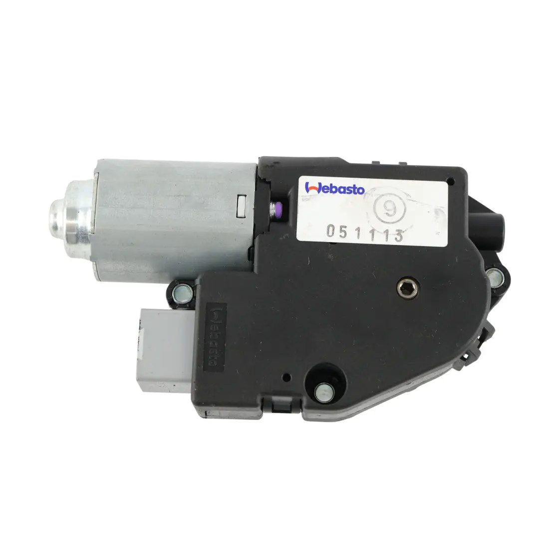 Motore Attuatore Tetto Apribile Vetro WR09C05AA per Range Rover L538 con numero di parte LR044742 Range Rover L538 Motore Attuatore Tetto Apribile Vetro WR09C05AA - SKU LR044742 - Numero di parte LR044742