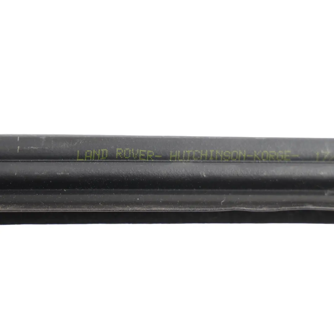 Junta Sellado Ventana Puerta Delantera Derecha para Range Rover Evoque L538 con número de pieza LR048290 Range Rover Evoque L538 Junta Sellado Ventana Puerta Delantera Derecha - SKU LR048290 - Número de pieza LR048290