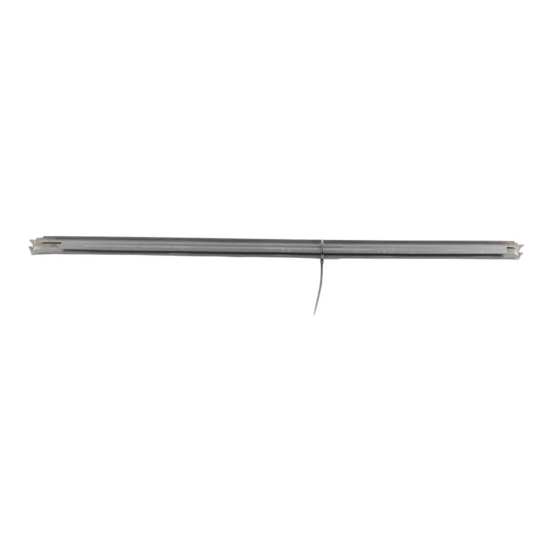 Range Rover Evoque L538 Joint Bande Porte Arrière Droit BJ32-25860-AD - SKU LR048296 - Numéro de pièce LR048296