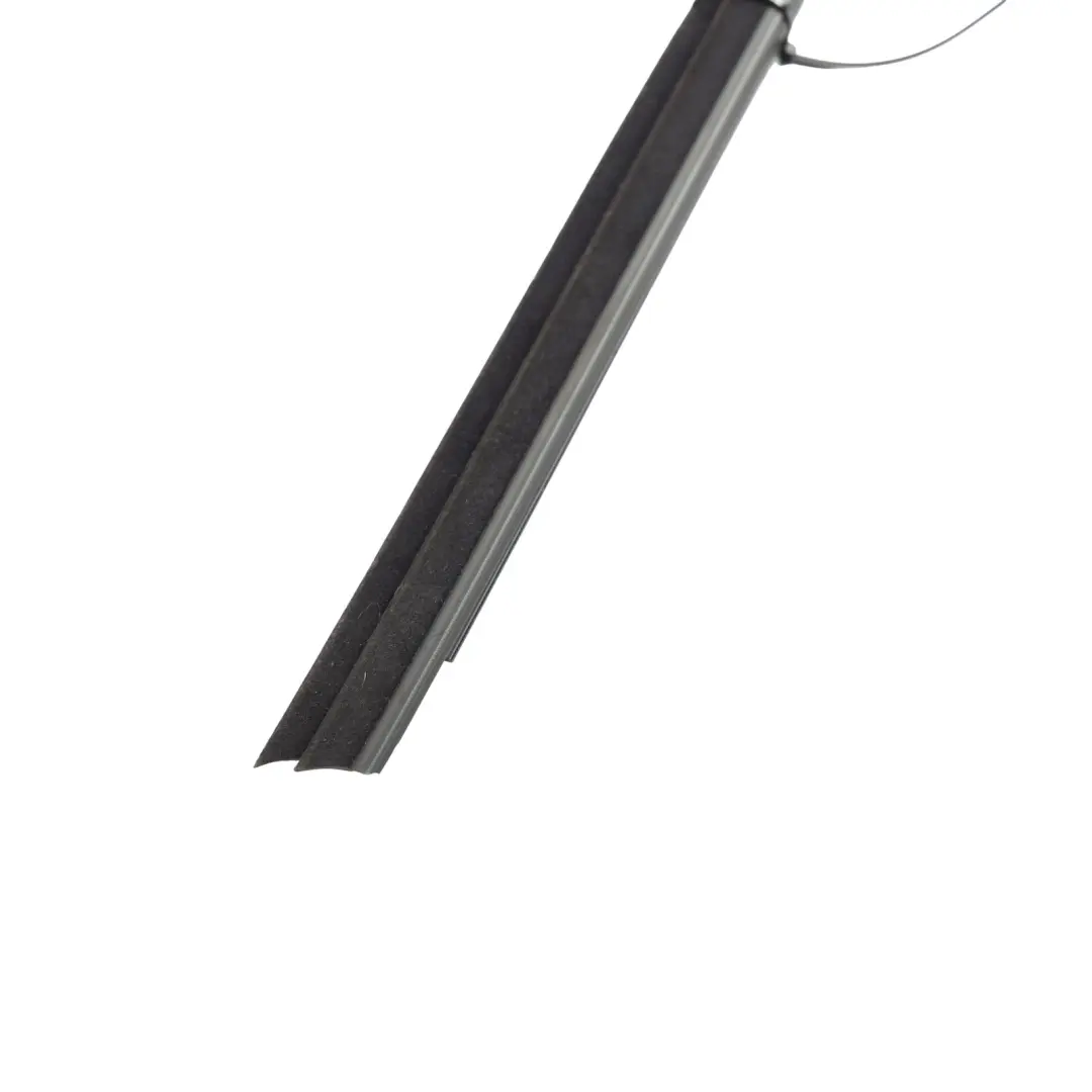 Range Rover Evoque L538 Joint Bande Porte Arrière Droit BJ32-25861-AD - SKU LR048297 - Numéro de pièce LR048297