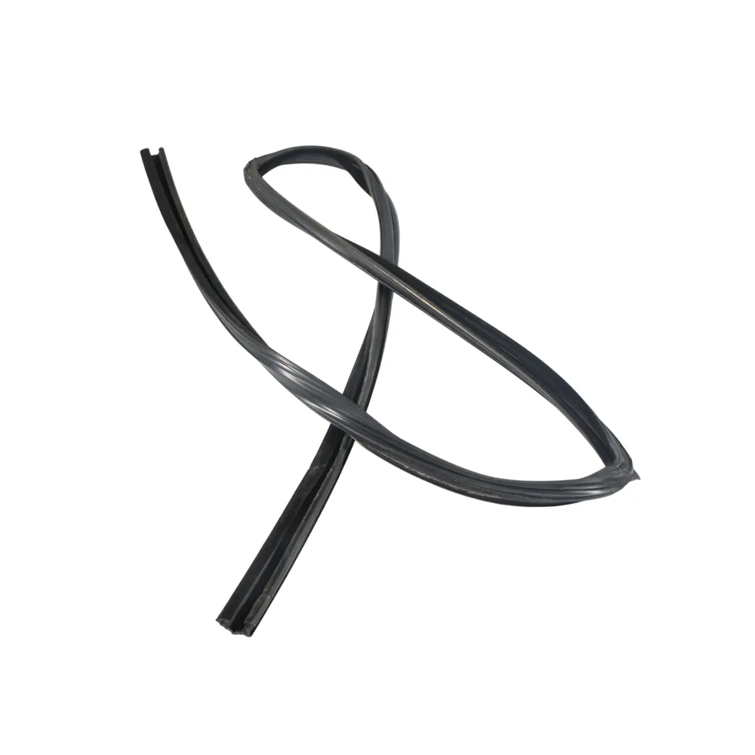 Land Rover Discovery 4 L319 Joint Étanchéité Vitre Porte Arrière Droit - SKU LR049208 - Numéro de pièce LR049208