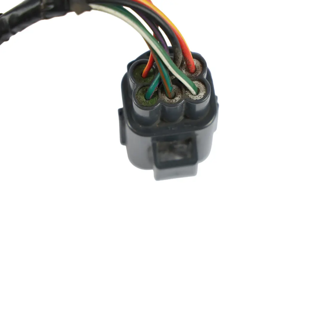 Tail Light Wiring Cable Right O/S DH52-13405-AB to Land Rover Discovery L319 Rear with Part number LR052395 Land Rover Discovery L319 Rear Tail Light Wiring Cable Right O/S DH52-13405-AB - SKU LR052395-2 - Part number LR052395