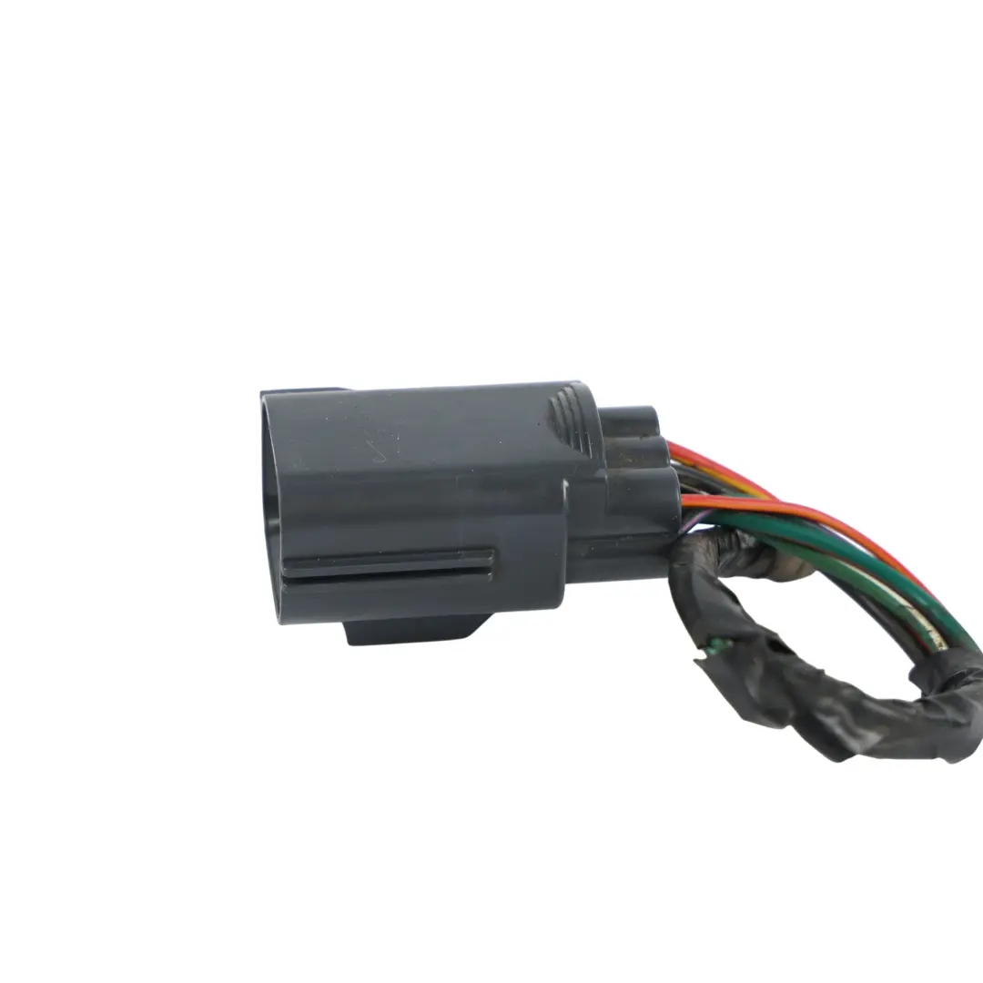 Tail Light Wiring Cable Right O/S DH52-13405-AB to Land Rover Discovery L319 Rear with Part number LR052395 Land Rover Discovery L319 Rear Tail Light Wiring Cable Right O/S DH52-13405-AB - SKU LR052395-2 - Part number LR052395