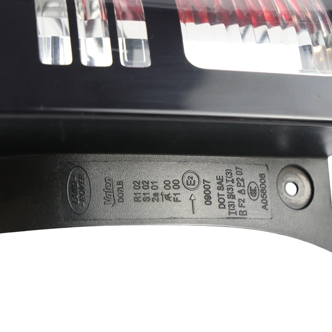 Heckleuchte Rechts für Land Rover Discovery 4 L319 mit Teilenummer LR052395 Land Rover Discovery 4 L319 Heckleuchte Rechts - SKU LR052395 - Teilenummer LR052395