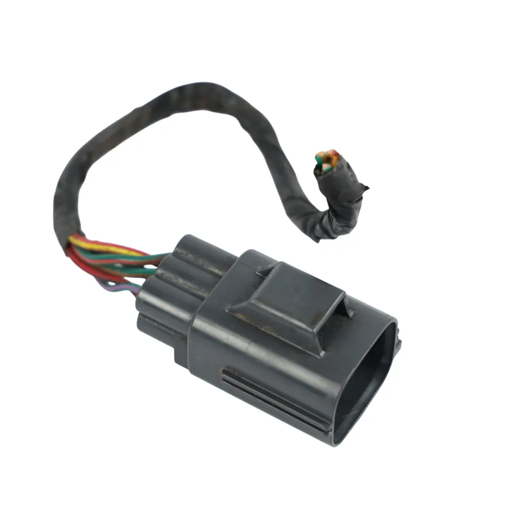 Wiązka Kabli Lampy Tylnej Lewa DH52-13405-AB do Land Rover Discovery L319 o numerze LR052397 Land Rover Discovery L319 Wiązka Kabli Lampy Tylnej Lewa DH52-13405-AB - SKU LR052397-2 - Numer Części LR052397