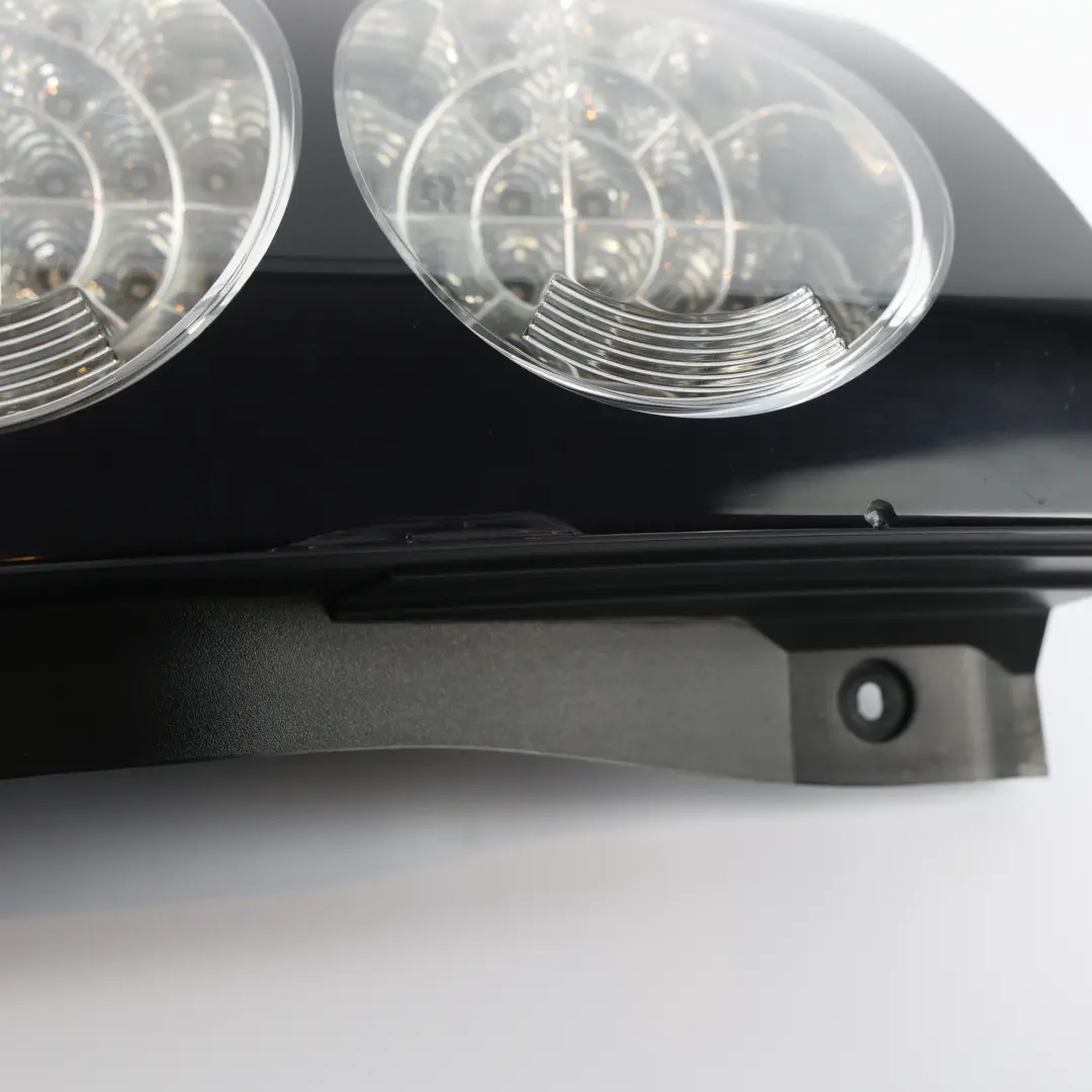 Fanale Posteriore Sinistro per Land Rover Discovery 4 L319 con numero di parte LR052397 Land Rover Discovery 4 L319 Fanale Posteriore Sinistro - SKU LR052397 - Numero di parte LR052397