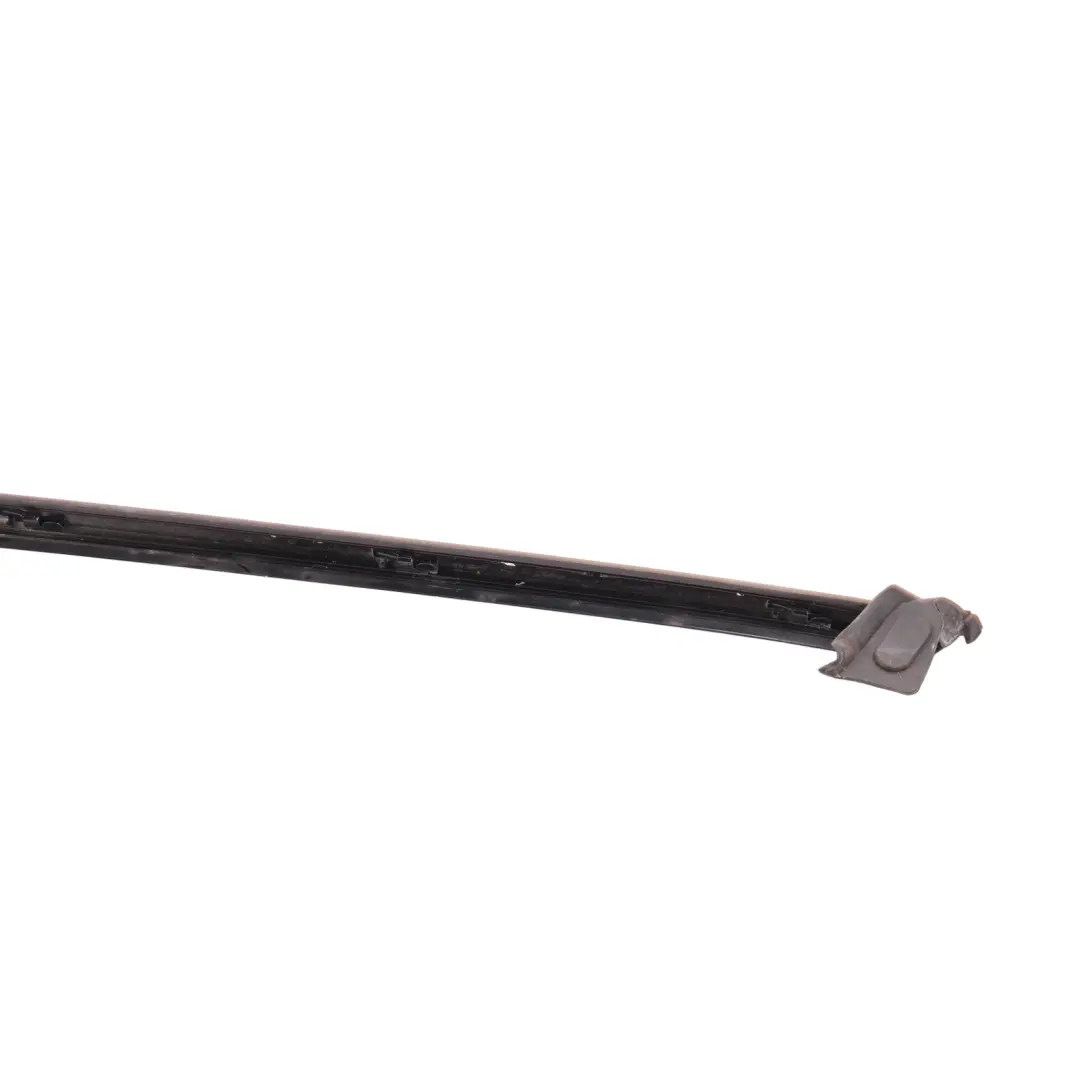 Modanatura Porta Anteriore Sinistra BJ32-208A97-AE per Range Rover Evoque L538 con numero di parte LR055825 Range Rover Evoque L538 Modanatura Porta Anteriore Sinistra BJ32-208A97-AE - SKU LR055825 - Numero di parte LR055825