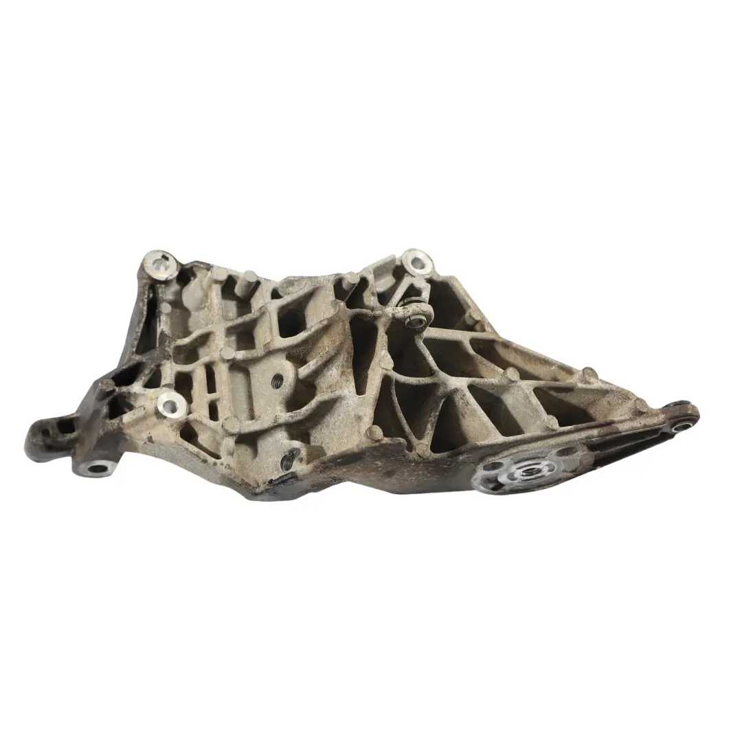 Alternator Bracket Mount Support CPLA-10239-AC to Land Rover Discovery 4 L319 with Part number LR065741 Land Rover Discovery 4 L319 Alternator Bracket Mount Support CPLA-10239-AC - SKU LR065741 - Part number LR065741