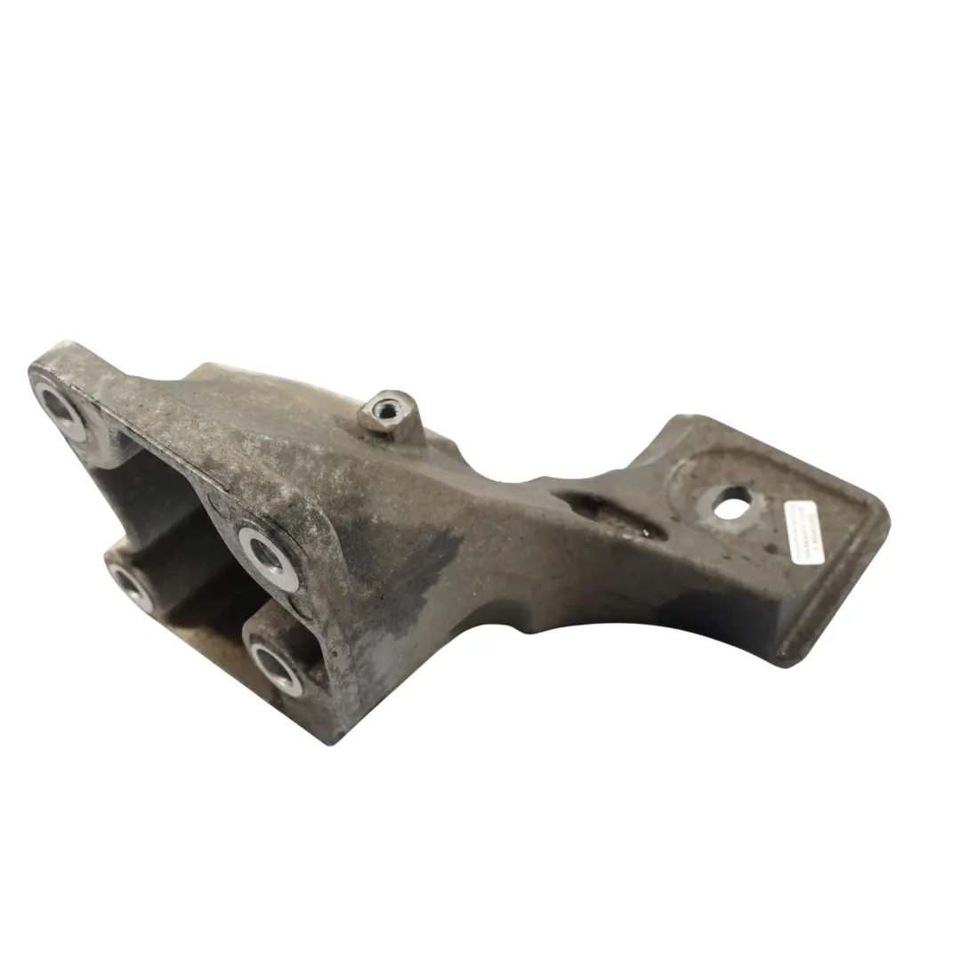 Mount Support Bracket Right O/S AH22-6037-BB to Land Rover Discovery 4 L319 Engine with Part number LR074104 Land Rover Discovery 4 L319 Engine Mount Support Bracket Right O/S AH22-6037-BB - SKU LR074104 - Part number LR074104