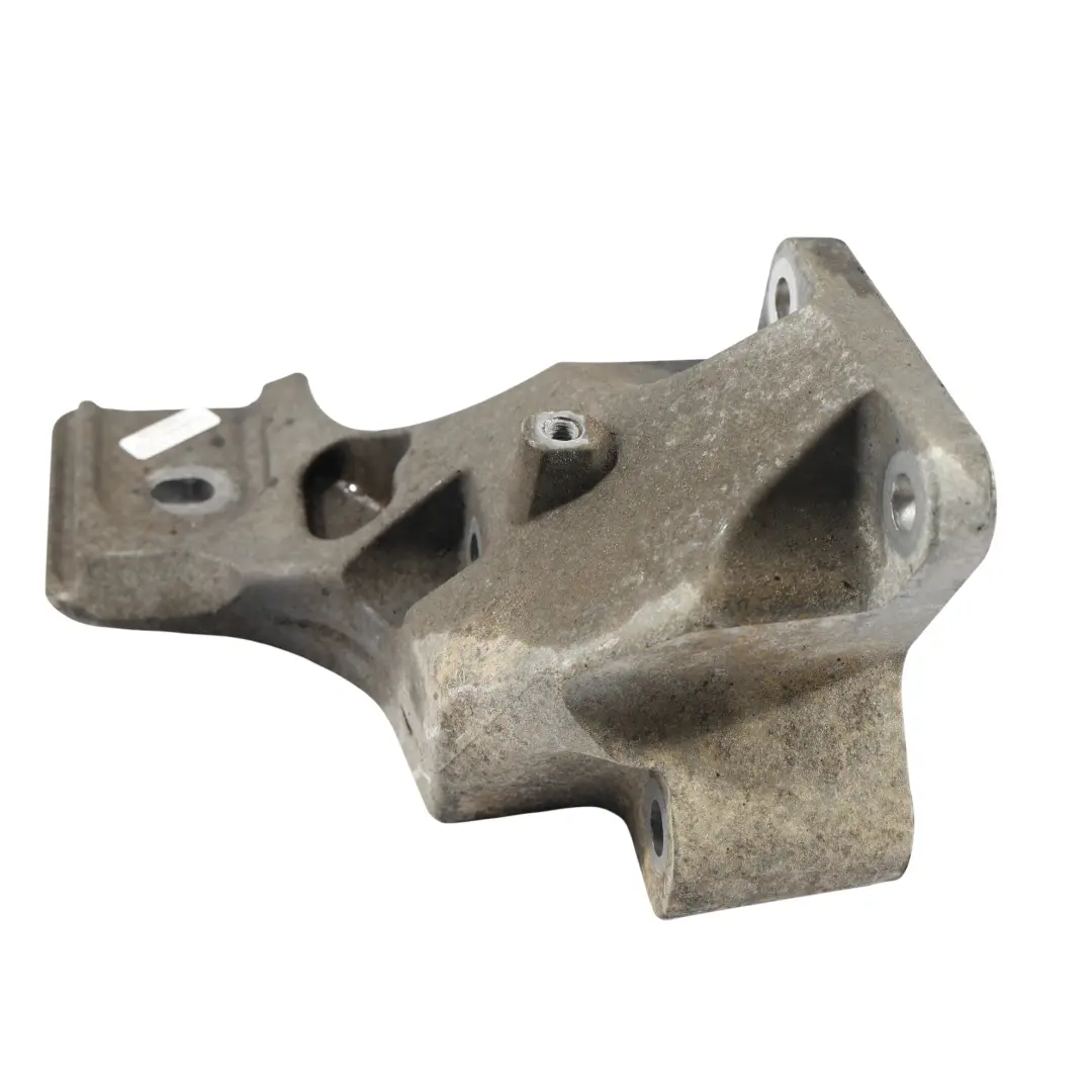 Mount Support Bracket Right O/S AH22-6037-BB to Land Rover Discovery 4 L319 Engine with Part number LR074104 Land Rover Discovery 4 L319 Engine Mount Support Bracket Right O/S AH22-6037-BB - SKU LR074104 - Part number LR074104
