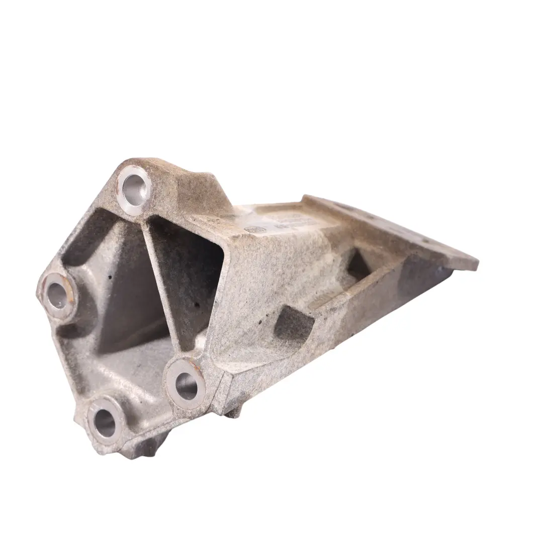 Mount Bracket Support Left N/S to Land Rover Discovery 4 L319 Engine with Part number LR074105 Land Rover Discovery 4 L319 Engine Mount Bracket Support Left N/S - SKU LR074105 - Part number LR074105