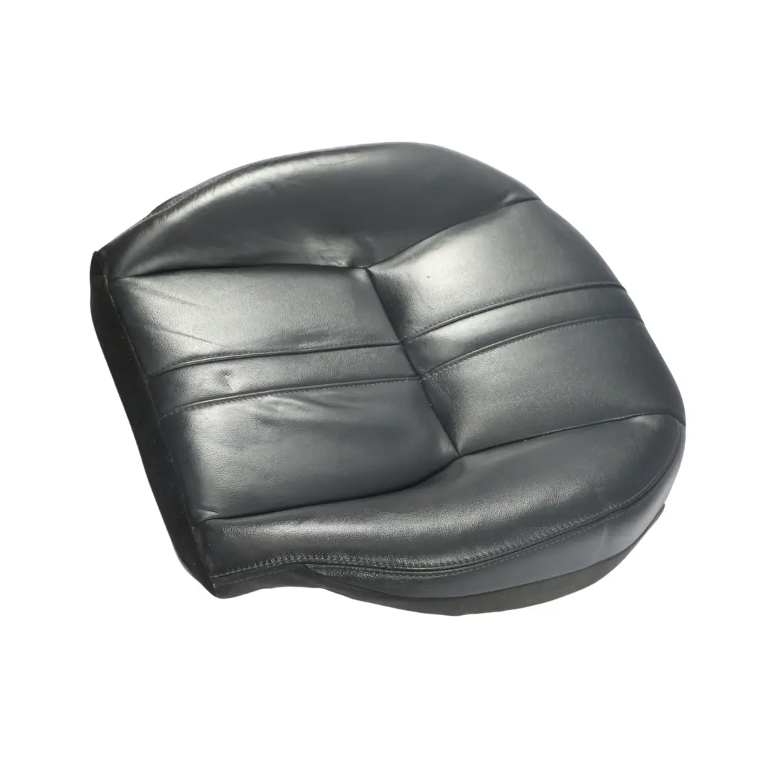 Cuscino Sedile Anteriore Sinistro Destro Pelle Nera per Land Rover Discovery 4 L319 con numero di parte LR081769 Land Rover Discovery 4 L319 Cuscino Sedile Anteriore Sinistro Destro Pelle Nera - SKU LR081769 - Numero di parte LR081769