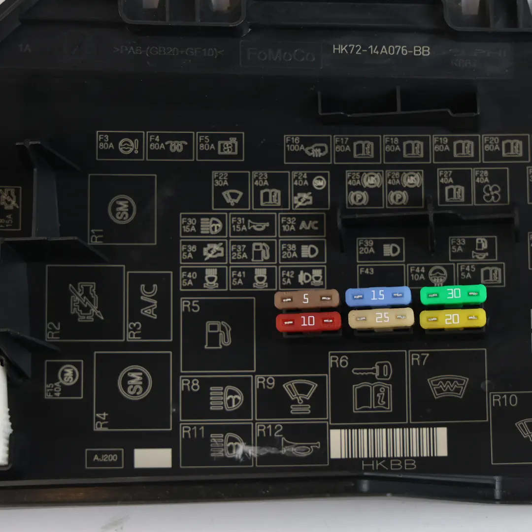 Fuse Relay Box Upper Lid Cover HK72-14A076-BB to Land Rover Discovery Sport L550 with Part number LR092049 Land Rover Discovery Sport L550 Fuse Relay Box Upper Lid Cover HK72-14A076-BB - SKU LR092049 - Part number LR092049