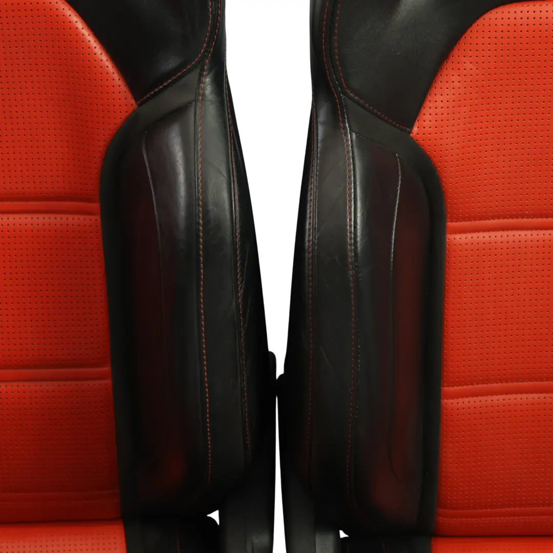 Mercedes C205 C63 AMG Fotele Podgrzewane Skórzane Pamięć Czarno Czerwone - SKU MERCEDES-C205-SEAT-SPORT-LEATHER-SET - Numer Części MERCEDES-C205-SEAT-SPORT-LEATHER-SET
