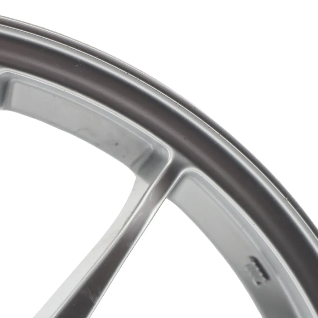  OZ Racing Superleggera Jante Alliage Argent 17" 7J ET:37 6 Rayons - SKU OZ-17-2 - Numéro de pièce OZ-17