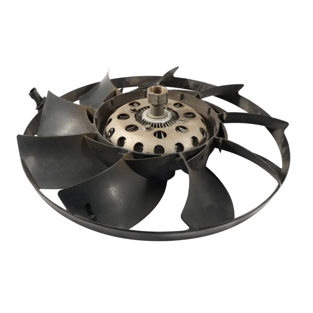 Moteur Embrayage Ventilateur pour Land Rover Discovery 3 L319 2.7 TDV6 à propos du numéro de pièce PGG500270 Land Rover Discovery 3 L319 2.7 TDV6 Moteur Embrayage Ventilateur - SKU PGG500270 - Numéro de pièce PGG500270