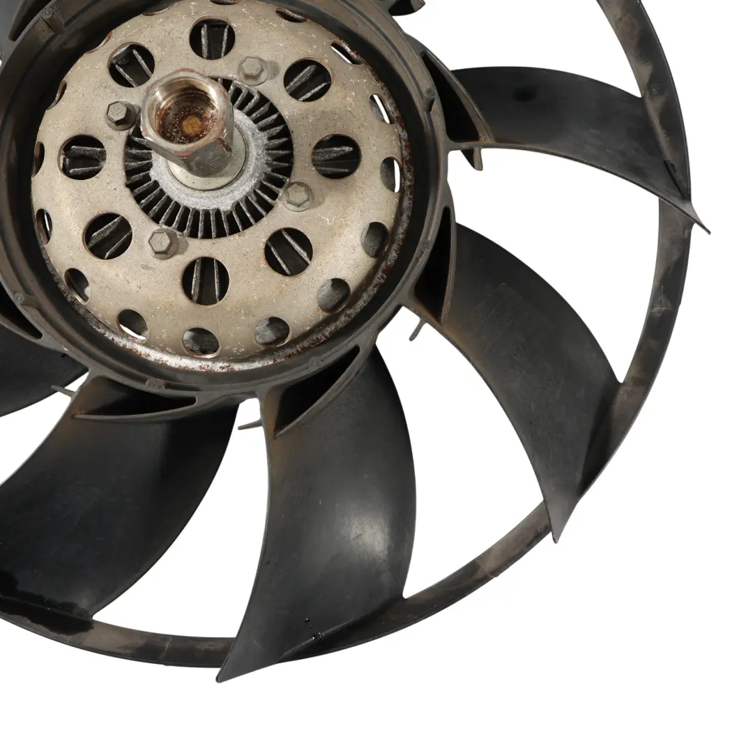 Land Rover Discovery 3 L319 2.7 TDV6 Moteur Embrayage Ventilateur - SKU PGG500270 - Numéro de pièce PGG500270