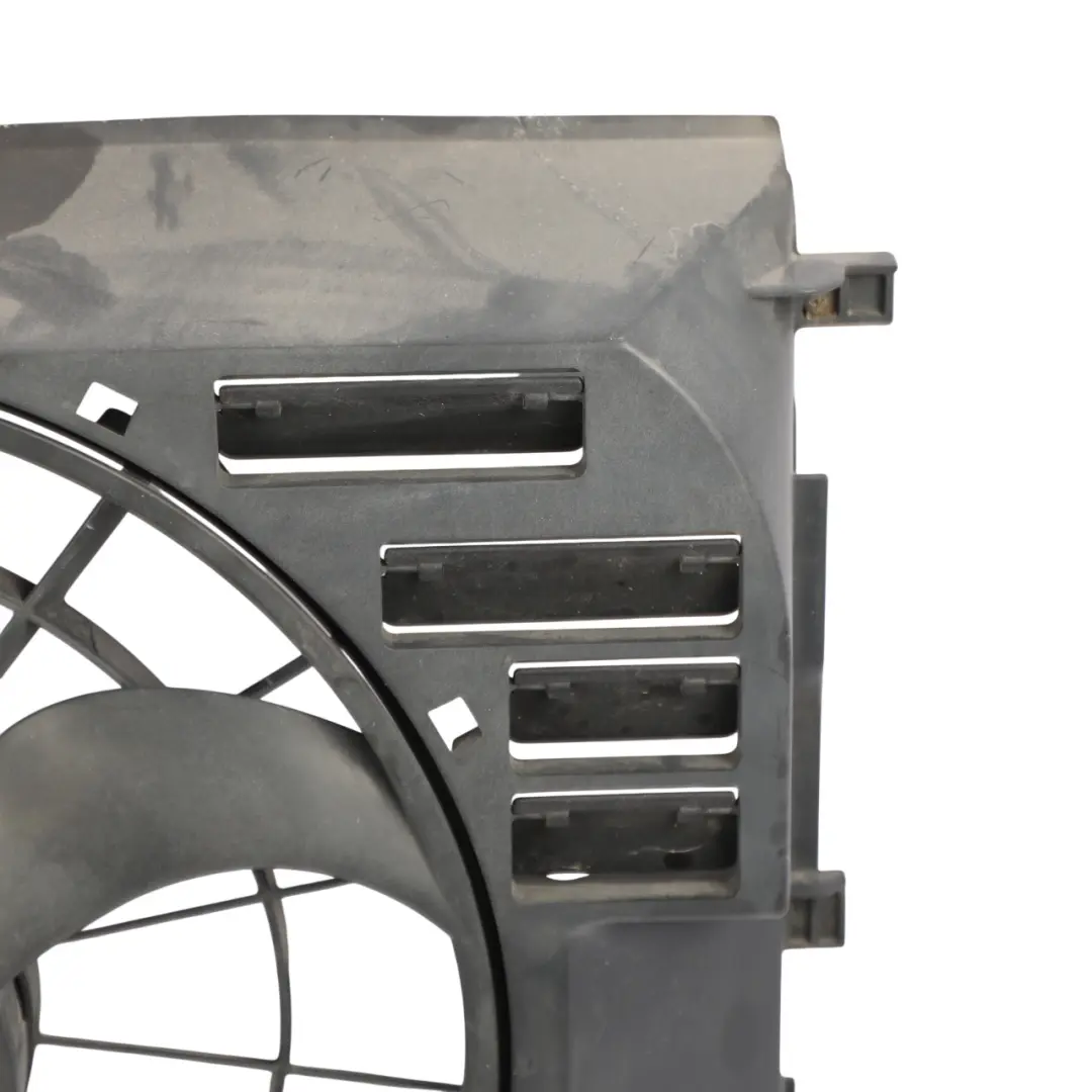 Radiator Fan Engine Cooling 4.4 V8 M62 6921927 to Range Rover L322 with Part number PGK000150 Range Rover L322 Radiator Fan Engine Cooling 4.4 V8 M62 6921927 - SKU PGK000150-1 - Part number PGK000150