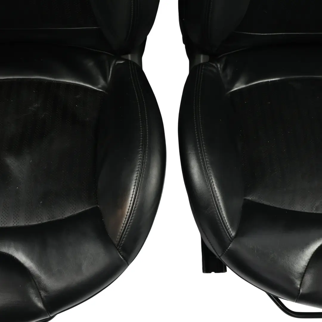 Fotele Sport Przód Tył Skórzane Grzane Czarne Komplet do Mini Cooper One R56 o numerze R56-SEATS-SPORT-LEATHER-SET-T8E1 Mini Cooper One R56 Fotele Sport Przód Tył Skórzane Grzane Czarne Komplet - SKU R56-SEATS-SPORT-LEATHER-SET-T8E1-3 - Numer Części R56-SEATS-SPORT-LEATHER-SET-T8E1