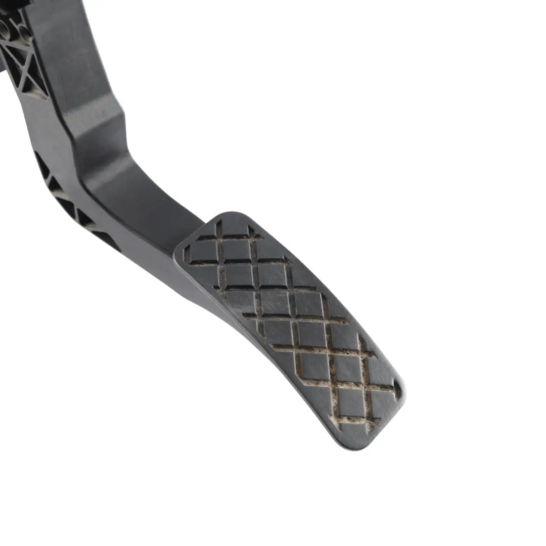 Accelerator Gas Throttle Pedal 2.0 TDI Manual to Volkswagen Crafter T6 with Part number 2N2723503 Volkswagen Crafter T6 Accelerator Gas Throttle Pedal 2.0 TDI Manual - SKU RHD-2N2723503 - Part number 2N2723503