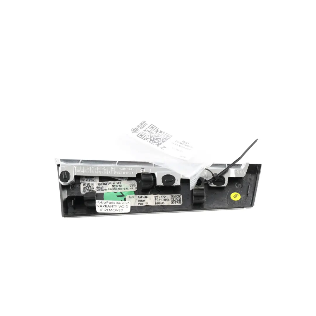 Dashboard Trim Moulding Silver Kyoto Diamonds to Volkswagen VW Passat B8 with Part number 3G2853262H Volkswagen VW Passat B8 Dashboard Trim Moulding Silver Kyoto Diamonds - SKU RHD-3G2853262H - Part number 3G2853262H