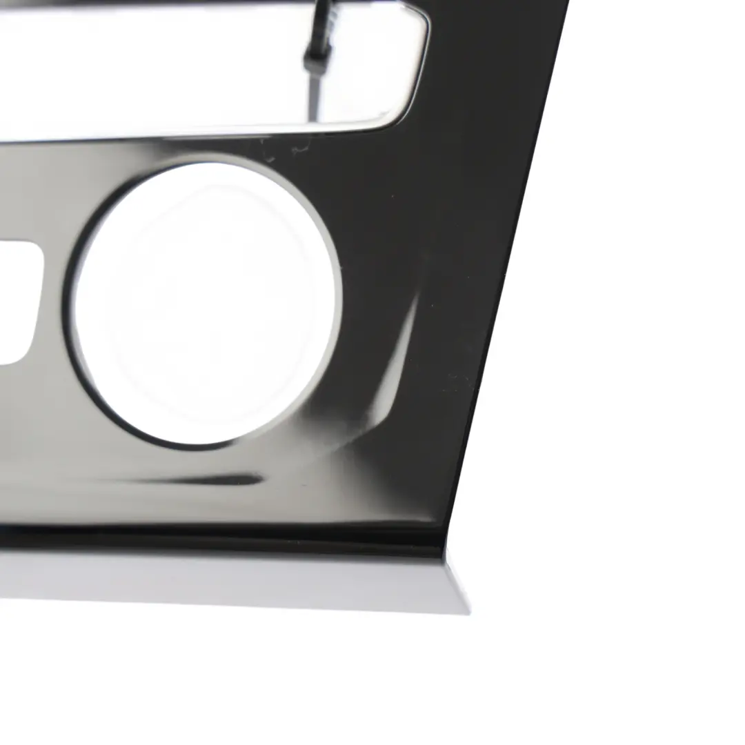 A/C Heater Control Switch Surround Trim to Volkswagen VW Passat B8 with Part number 3G2863042 Volkswagen VW Passat B8 A/C Heater Control Switch Surround Trim - SKU RHD-3G2863042 - Part number 3G2863042