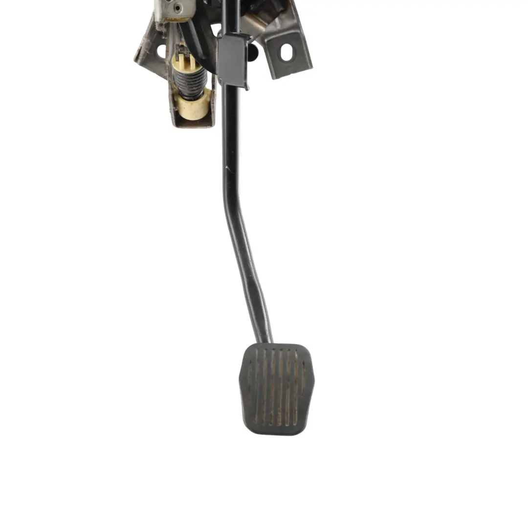 Mk1 Clutch Pedal Assembly 2.0 TDCi to Ford Kuga with Part number 3M51-7B633-LE Ford Kuga Mk1 Clutch Pedal Assembly 2.0 TDCi - SKU RHD-3M51-7B633-LE - Part number 3M51-7B633-LE