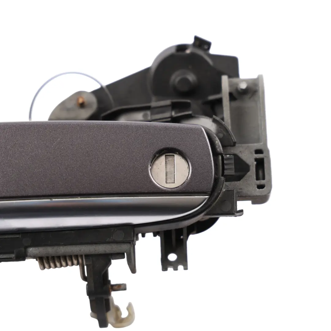 Exterior Door Grab Handle Right O/S Amethyst Grey - Z4X to Audi A3 8P Rear with Part number 4F0837208B Audi A3 8P Rear Exterior Door Grab Handle Right O/S Amethyst Grey - Z4X - SKU RHD-4F0837208B-AGM - Part number 4F0837208B