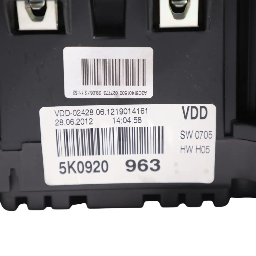 5K Speedometer Instrument Cluster Petrol Automatic to Volkswagen VW Golf with Part number 5K0920963 Volkswagen VW Golf 5K Speedometer Instrument Cluster Petrol Automatic - SKU RHD-5K0920963 - Part number 5K0920963